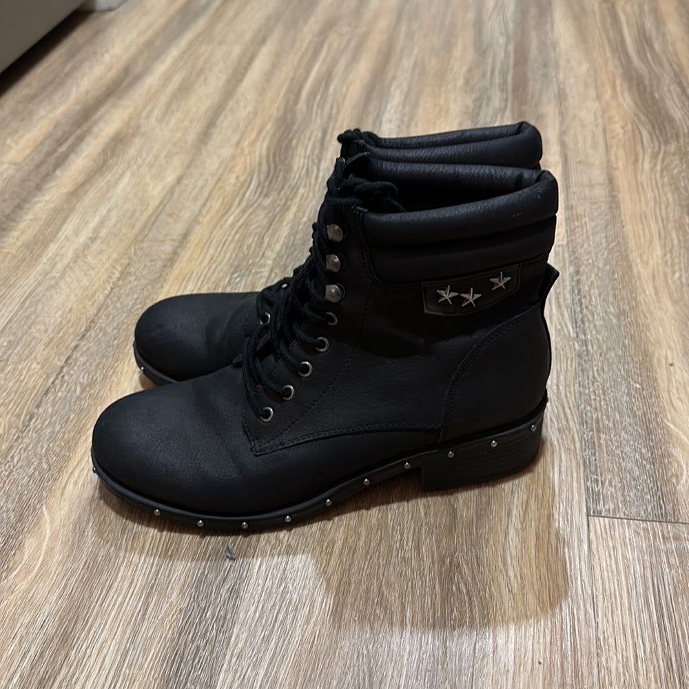 Combat boots with studs - Picture 4 of 9